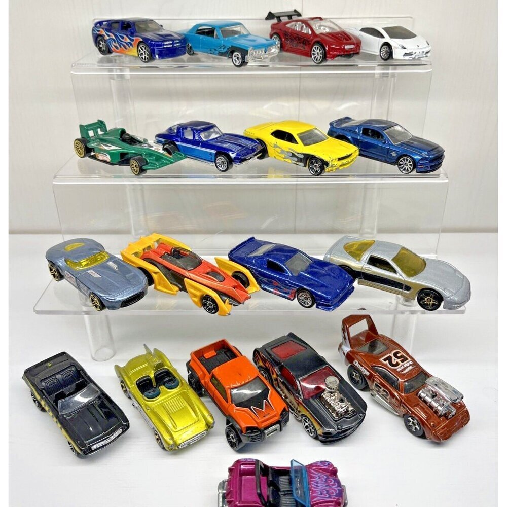 Hot Wheels Diecast Toy Car Lot of 17 Corvette Camaro Dodge Charger Racing‎ Cars